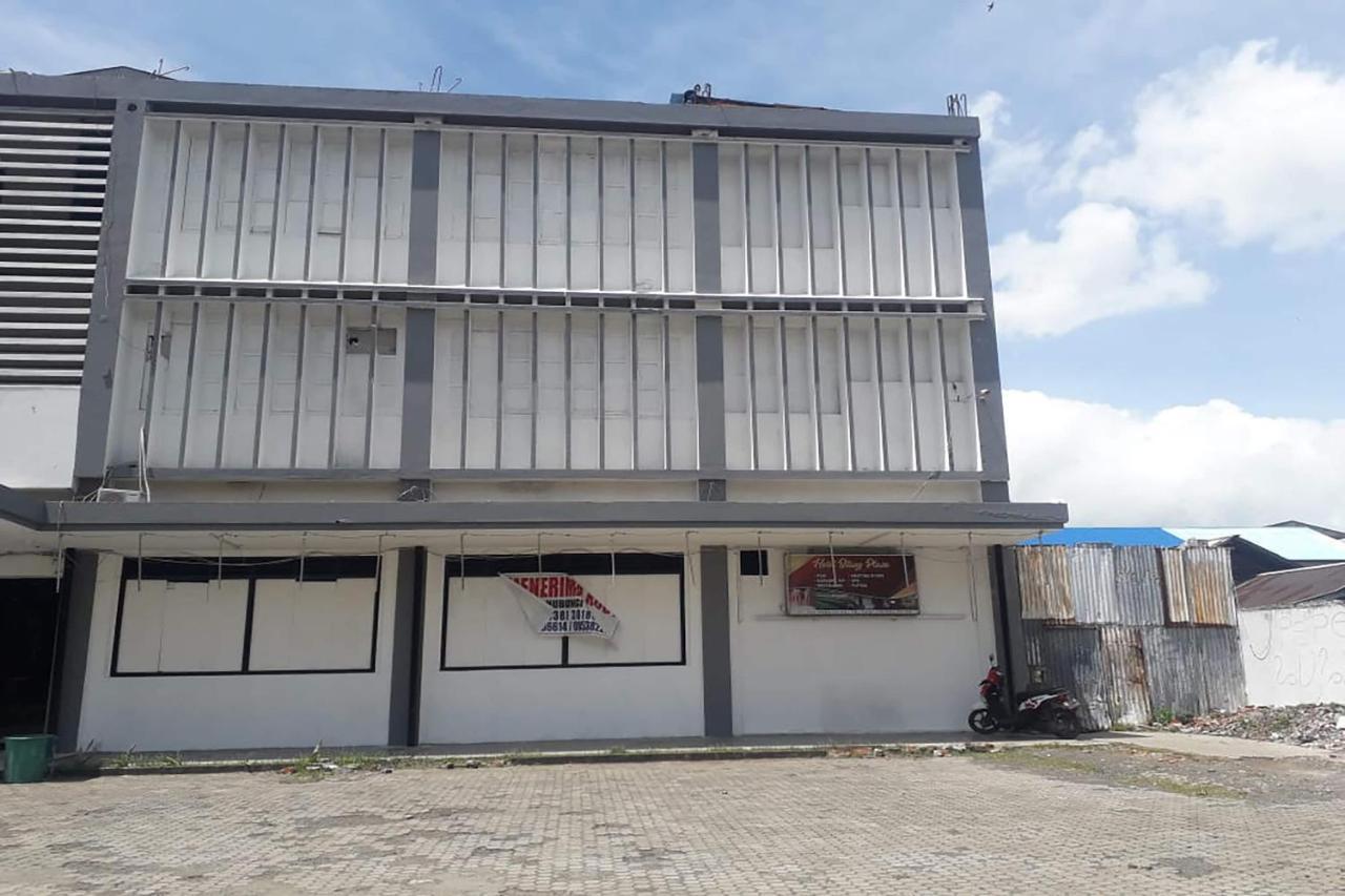 Hotel Oyo 3424 Bitung Plaza