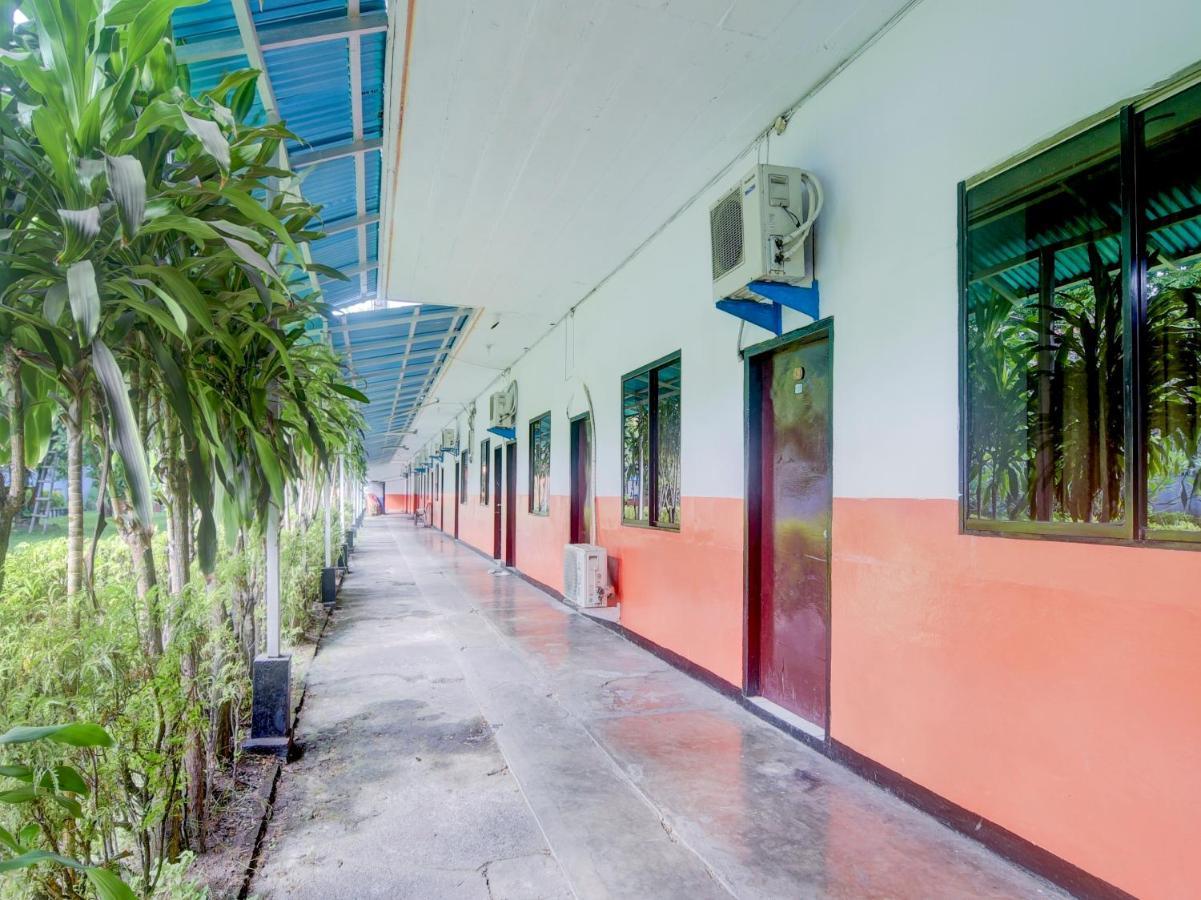 Hotel Oyo 3424 Bitung Plaza 2*